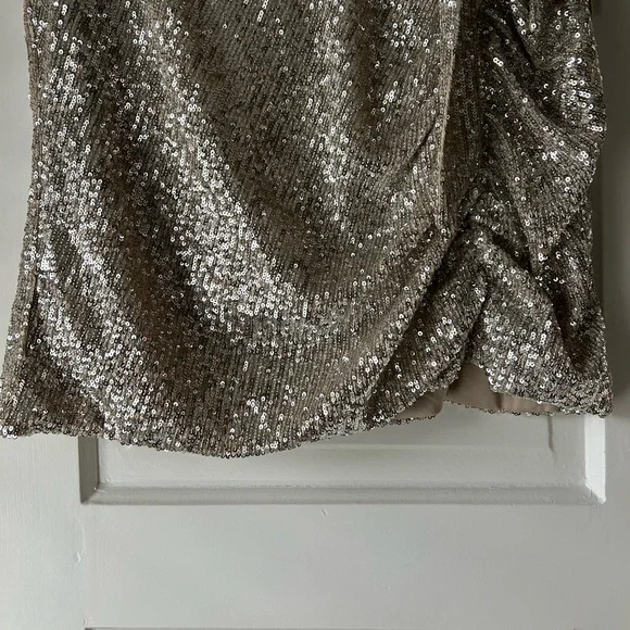 Steve Madden Sequin Mini Skirt - Picture 7 of 8